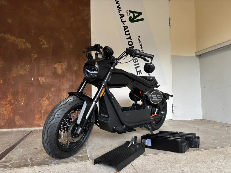 Coopop Bobber E-Moped Gesamtansicht