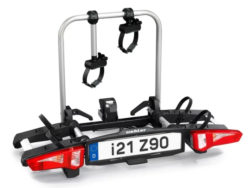 Uebler i21 Z90 Fahrradträger montiert mit Kennzeichenhalterung
