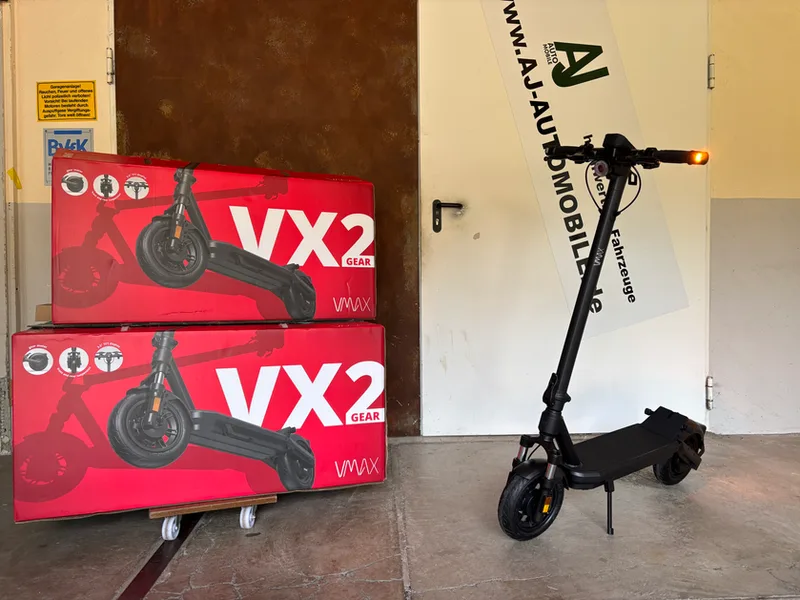VMAX VX2 GEAR E-Scooter Gesamtansicht
