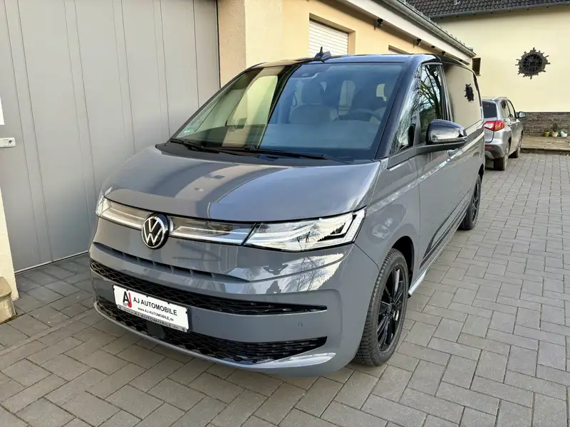 Volkswagen T7 Multivan 1,5 TSI OPF DSG Edition – Frontansicht