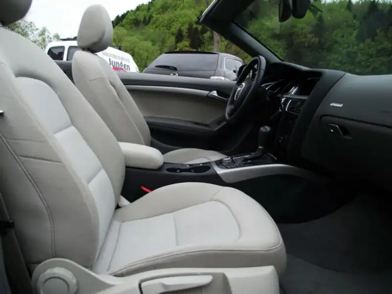 Audi A5 Cabrio 2.0 TFSI multitronic – Bild 9