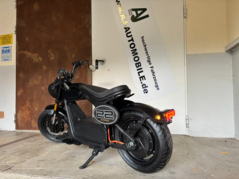 Coopop Bobber E-Moped Lenker und Display