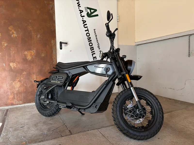Coopop Scrambler E-Moped Seitenansicht