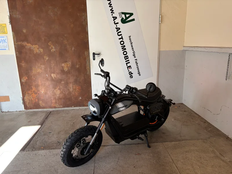 Coopop Scrambler E-Moped Sitzbank Detailansicht