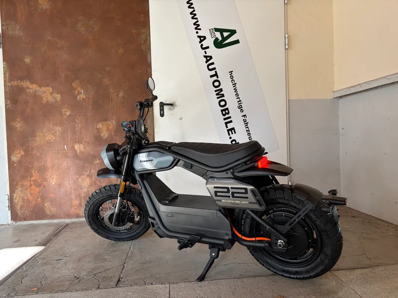Coopop Scrambler E-Moped Vorderrad Detailansicht