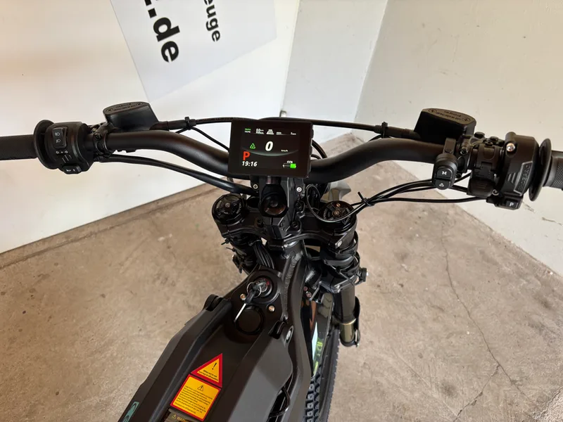 E Ride Pro SS 3.0 Lenker mit Bedienelementen
