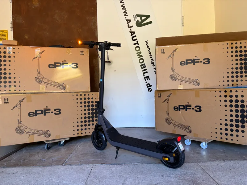 ePowerFun ePF-3 1200 E-Scooter schräg hinten