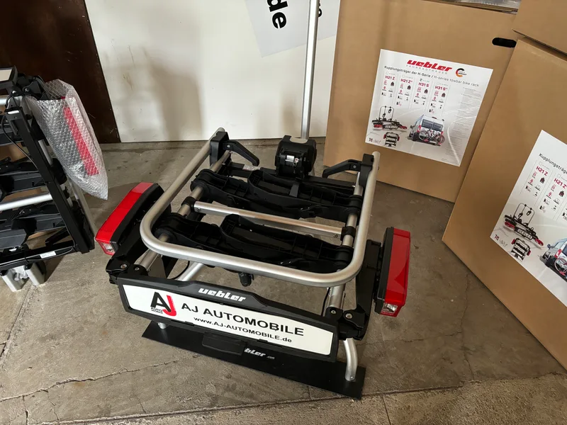 Uebler H21 Z Fahrradträger zusammengeklappt