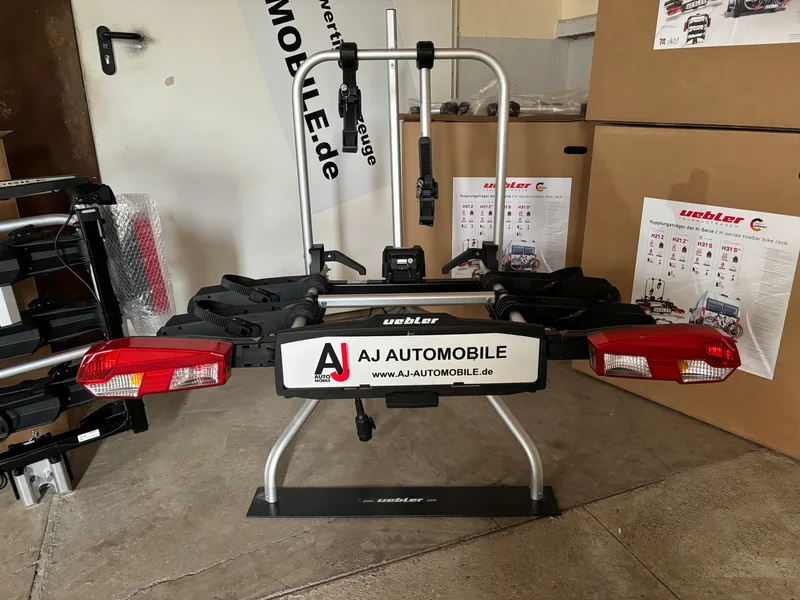 Uebler H21 Z Fahrradträger schräg von hinten