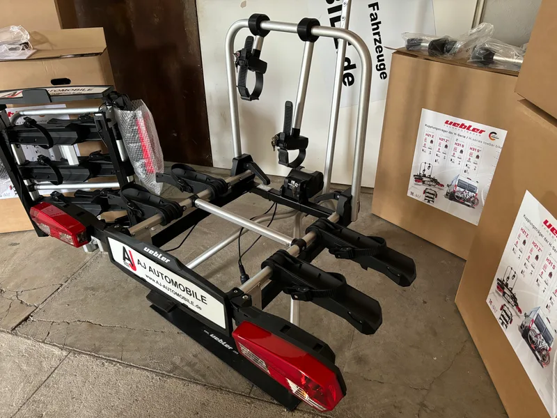 Uebler H21 Z Fahrradträger 90 Grad abgeklappt