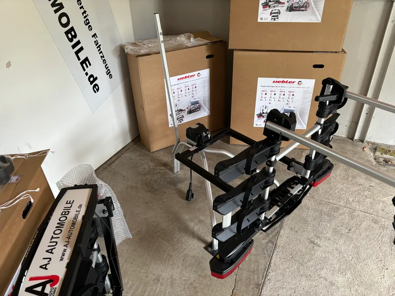 Uebler H31 S Fahrradträger zusammengeklappt