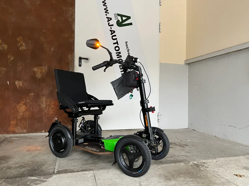 Scuddy Premium Quad Krankenfahrstuhl mit ProActiv Sitz