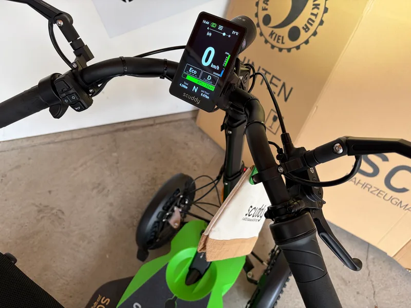 Scuddy Premium Quad mit ProActive Sitz