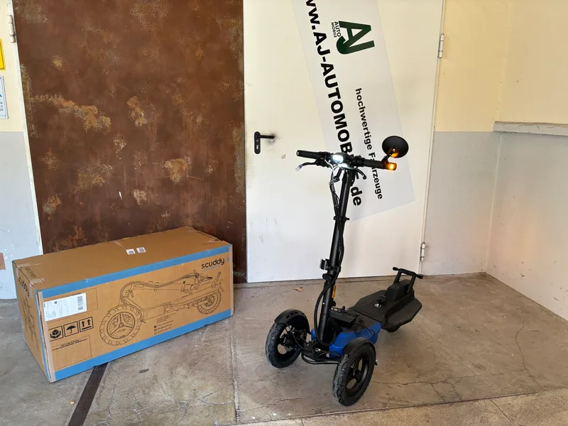 Scuddy Slim V4 eKFV schräg von hinten