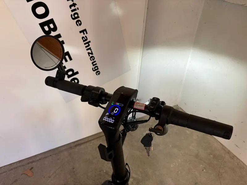 Scuddy Slim V4 eKFV Lenker mit Display
