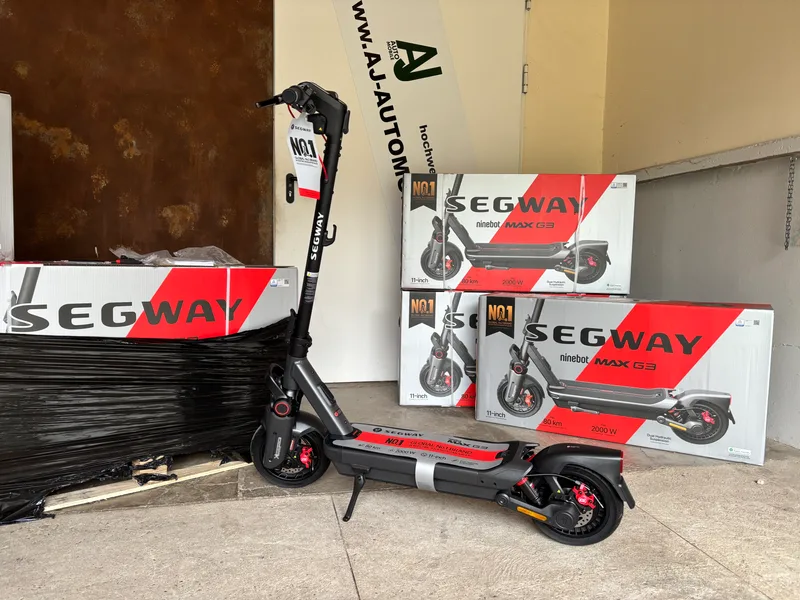 Segway Ninebot MAX G3 D schräg von hinten, Detailansicht
