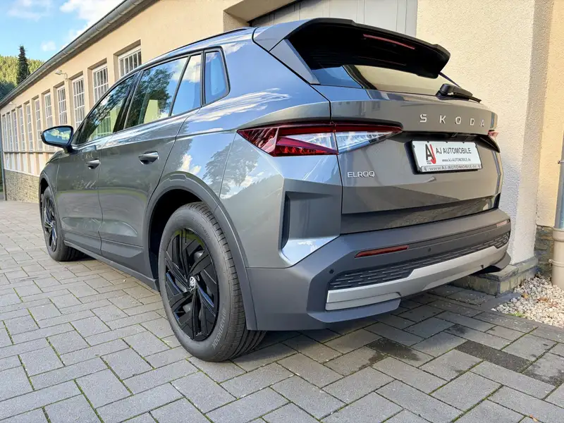 Skoda Elroq 50 Tour Loft in Graphite-Grau – Foto 23 von 26