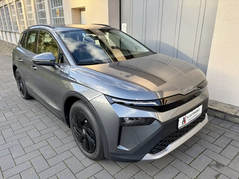 Skoda Elroq 50 Tour Loft in Graphite-Grau – Foto 24 von 26