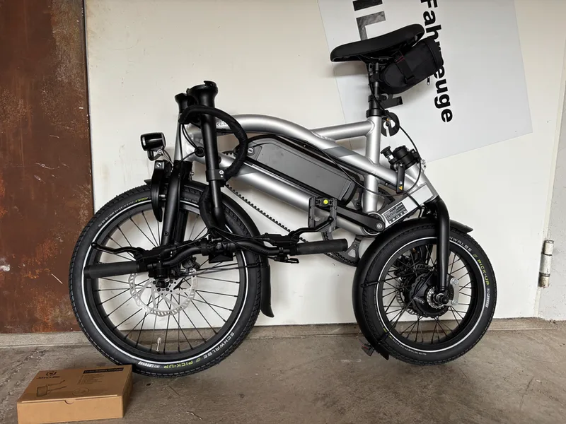 Steereon B25 E-Bike gefaltet