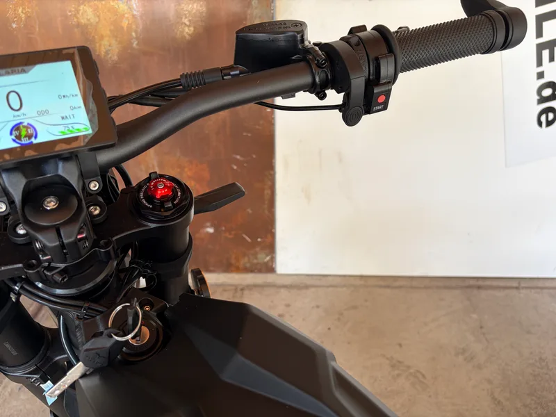Talaria Sting MX5 Pro Lenker rechte Seite