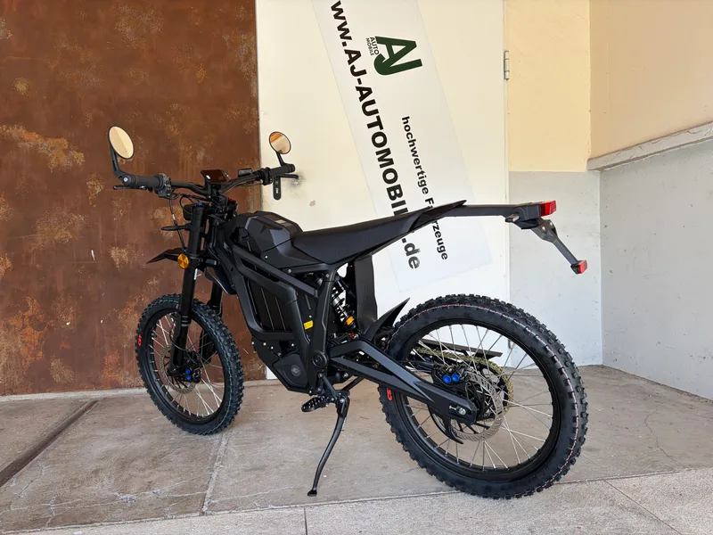 Talaria Sting MX5 Pro schräg hinten