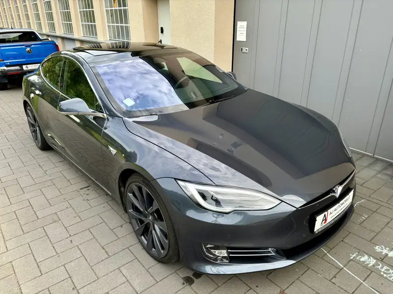Tesla Model S 100D – Bild 2