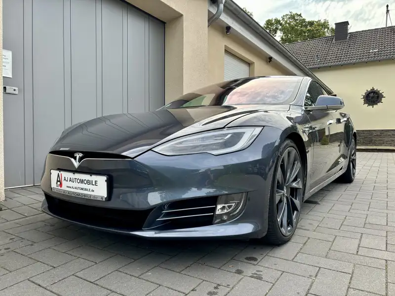 Tesla Model S 100D – Bild 22