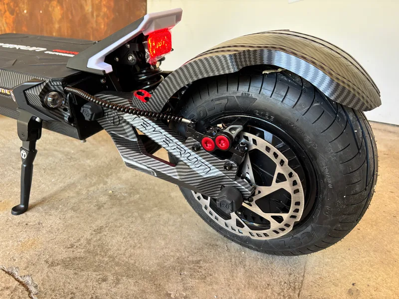 Teverun Fighter Supreme 7260R Akku Detailansicht