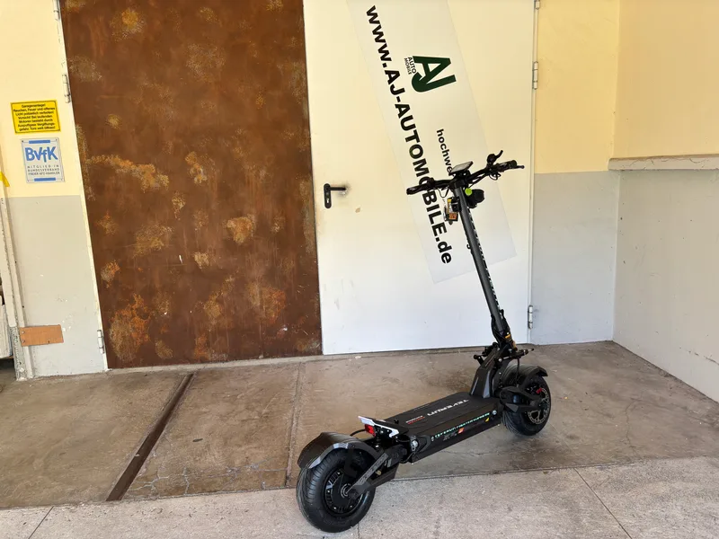 Teverun Fighter Supreme 7260R Gesamtansicht auf Ständer