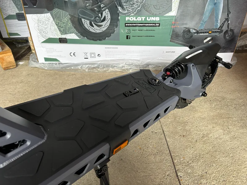 Trittbrett Hilde Offroad E-Scooter Lenker und Bremse Detailansicht