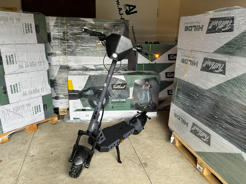 Trittbrett Hilde Offroad E-Scooter Vollfederung Detailansicht