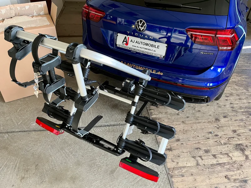 Uebler i31 Z Fahrradträger Rückleuchten Detailansicht
