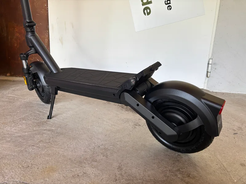 VMAX VX2 GEAR E-Scooter Rücklicht und Blinker