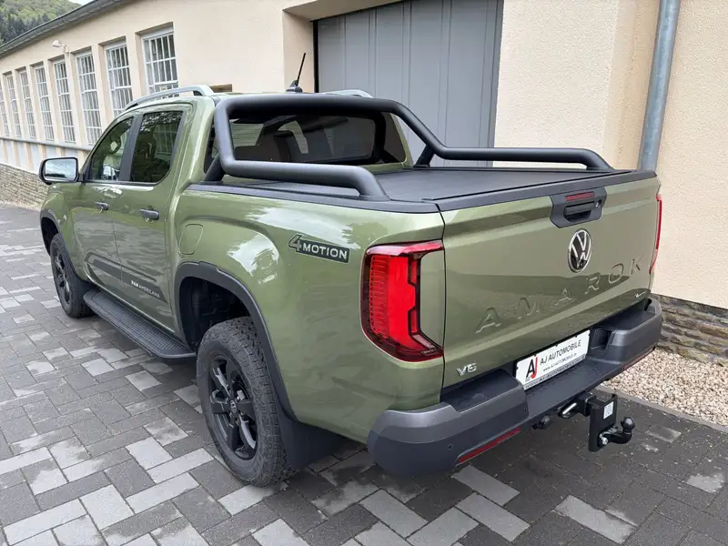 Volkswagen Amarok 3.0 TDi PanAmericana mit Rollcover in Reed Green – Foto 17 von 17