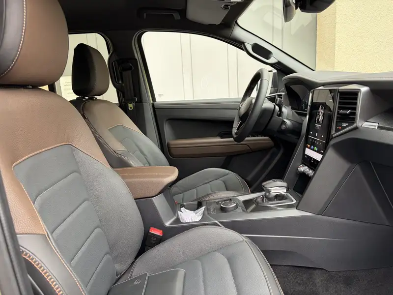 Volkswagen Amarok 3.0 TDi PanAmericana mit Rollcover in Reed Green – Foto 10 von 17
