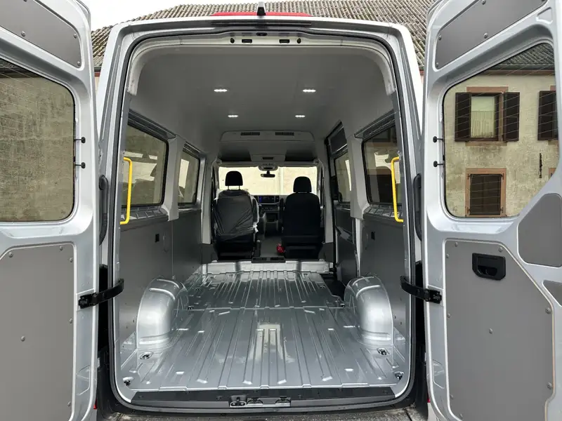Volkswagen Crafter Kasten Kombi 35 Hochdach Mittellang – Bild 7