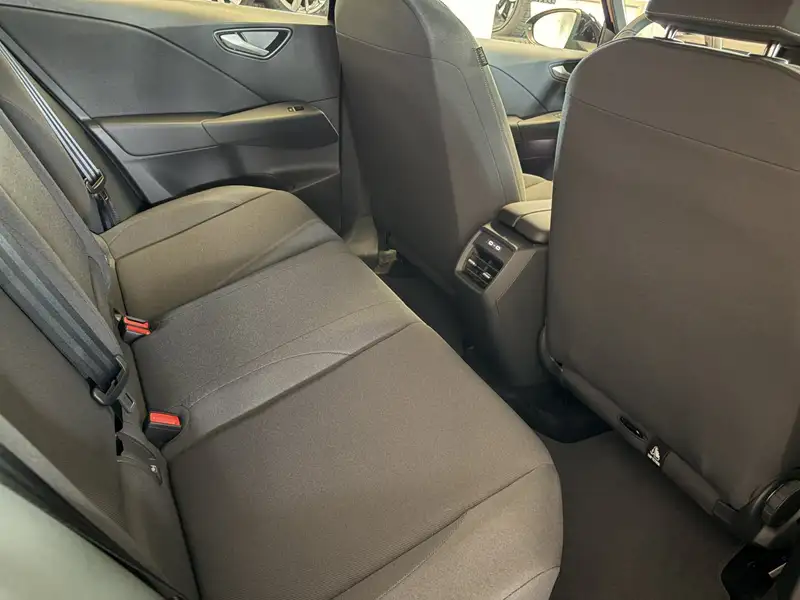 Volkswagen ID.3 Neo Life 140 kW Wärmep in Grenadillschwarz – Foto 12 von 12