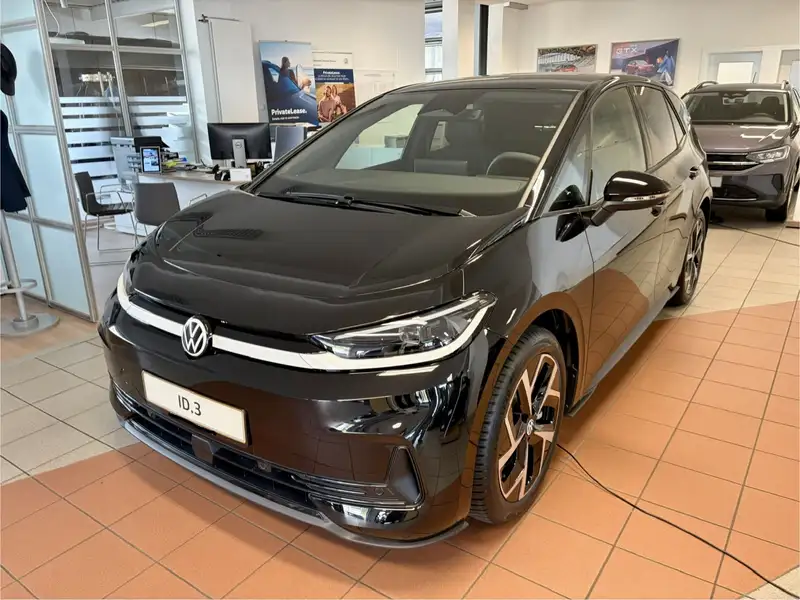 Volkswagen ID.3 Neo Life 140 kW Wärmep in Grenadillschwarz – Frontansicht