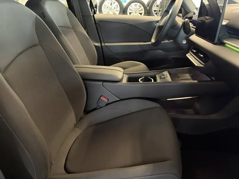 Volkswagen ID.3 Neo Life 140 kW Wärmep in Grenadillschwarz – Foto 10 von 12