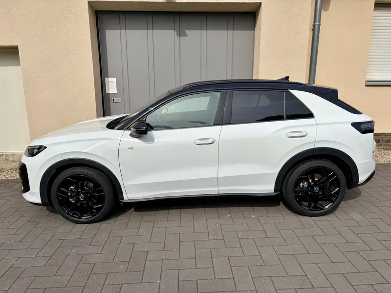 Volkswagen T-Roc 1.5 eTSI 110 kW R-Line – Bild 6