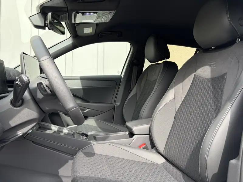 Volkswagen T-Roc 1.5 eTSI 110 kW R-Line – Bild 12