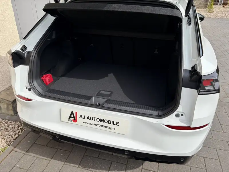Volkswagen T-Roc 1.5 eTSI 110 kW R-Line – Bild 17