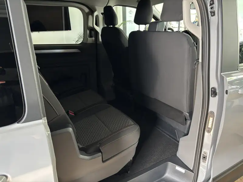 Volkswagen T7 Caravelle Panamericana 2.0 TDi Automatik KR 9 – Bild 5
