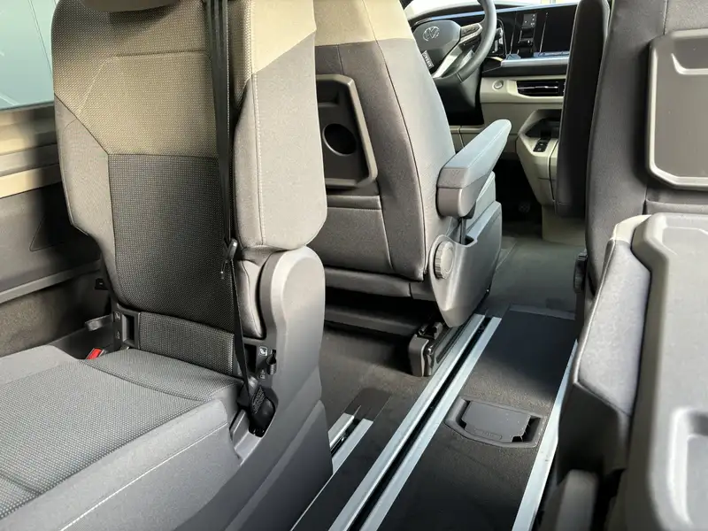 Volkswagen T7 Multivan 1,5 TSI OPF DSG Edition – Bild 10