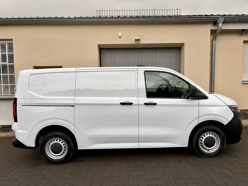 Volkswagen T7 Transporter 2.0 TDi Kastenwagen – Bild 3