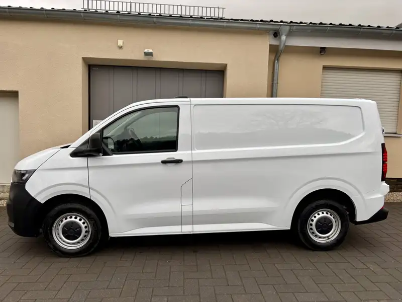 Volkswagen T7 Transporter 2.0 TDi Kastenwagen – Bild 6