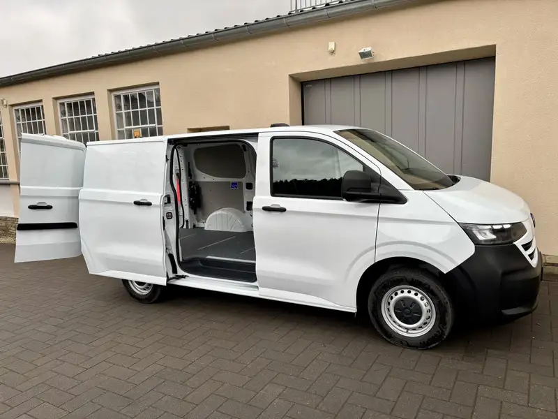 Volkswagen T7 Transporter 2.0 TDi Kastenwagen – Bild 7