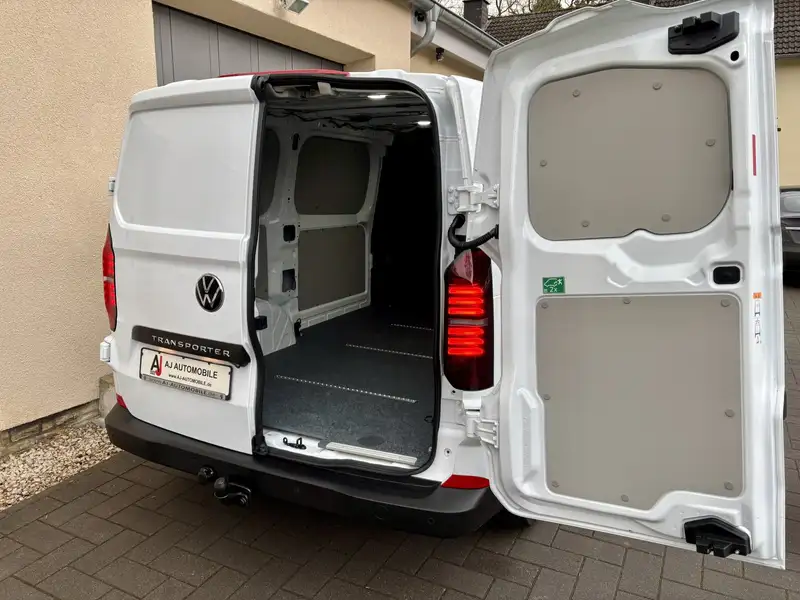 Volkswagen T7 Transporter 2.0 TDi Kastenwagen – Bild 10