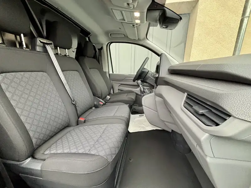 Volkswagen T7 Transporter 2.0 TDi Kastenwagen – Bild 15